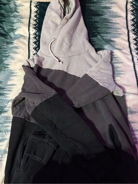 Colorblock Pullover Hoodie in Lavender, Gray & Black